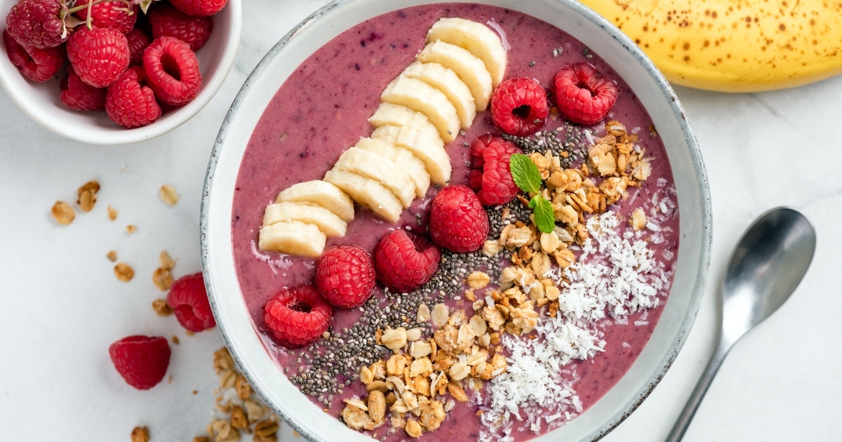 Assuaged-Blog-Acai-Smoothie-Bowl-Berries-Banana-Granola-Coconut-Chia-Image